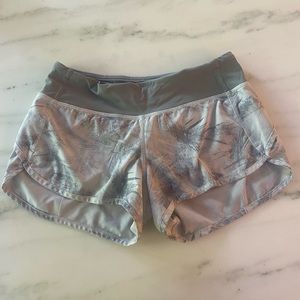 Lululemon Speed Up Short 2.5" Lined Size 4